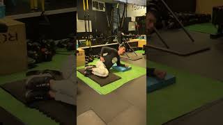 SIDE PLANK ON KNEES - REPS. Terra Nova Fitness in Pacifica.