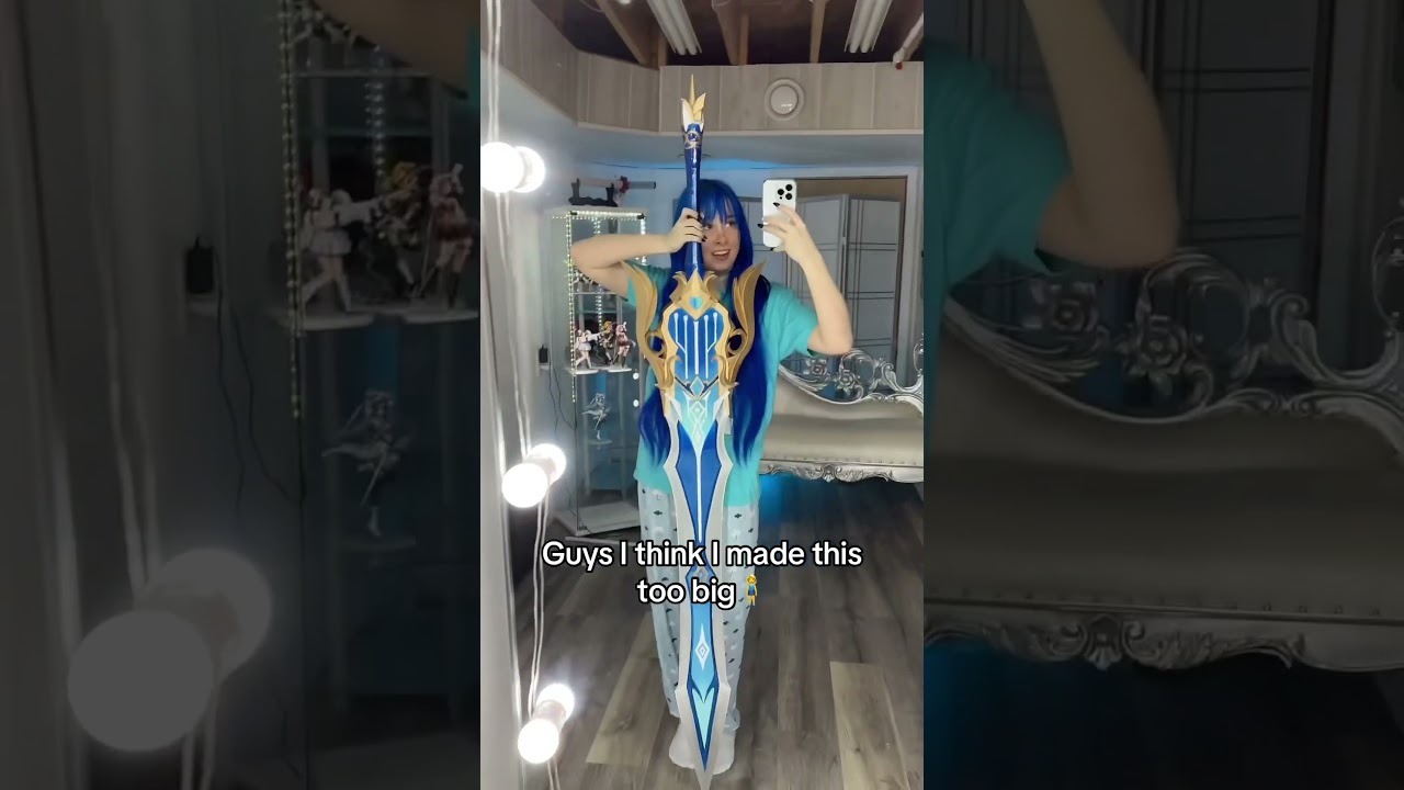 Is this claymore too big? #genshinimpact #cosplay