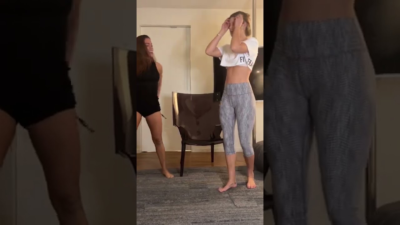 Hannah Stocking Twerking