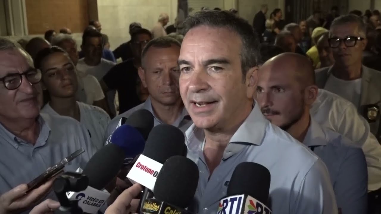 CROTONE: ROBERTO OCCHIUTO CONTINUA LE SUE TAPPE IN REGIONE