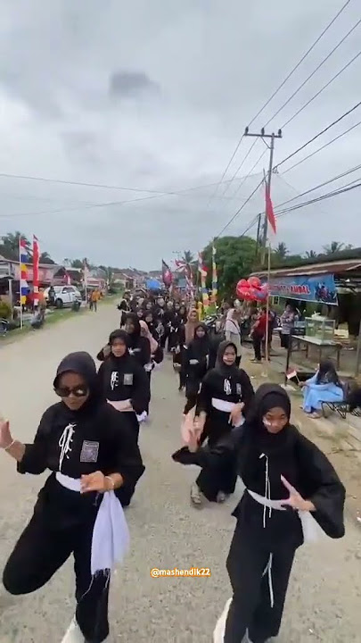Srikandi PSHT Mengikuti Karnaval🤍🐜 #psht #srikandipshtpusatmadiun #karnaval #gerakjalan