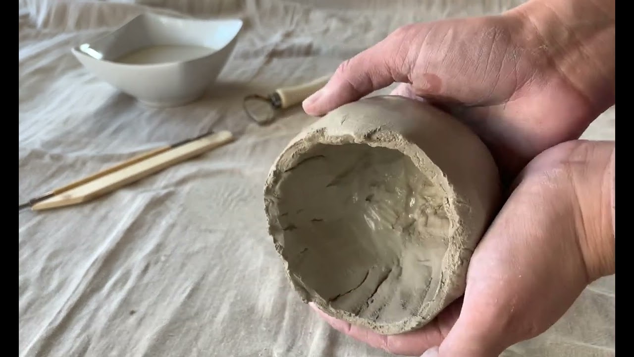 Klemmeteknikk: Lag en kopp i leire - Keramikk
