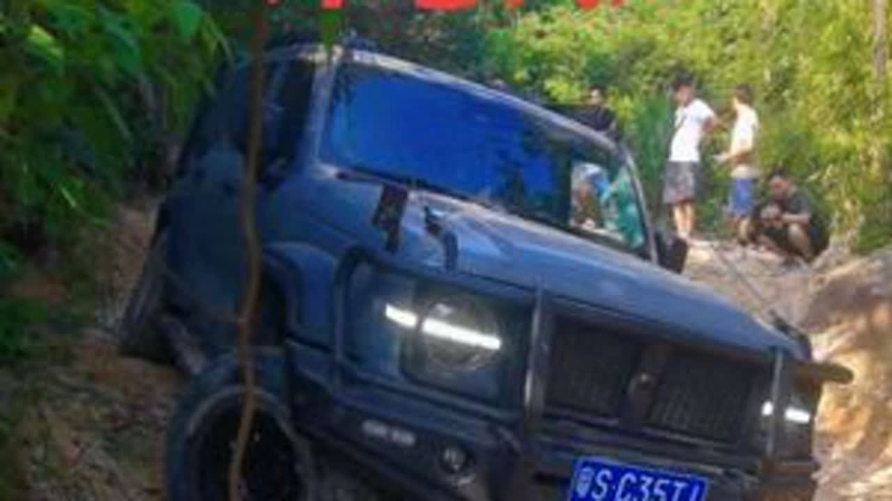 花城线一个考验司机技术车辆性能的穿越路线不服来战#硬派越野 #原创视频 #专业动作请勿模仿 #上热搜 #野虎越野俱乐部