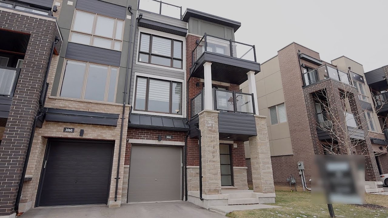 Fabulous Freehold Townhome in OAKVILLE