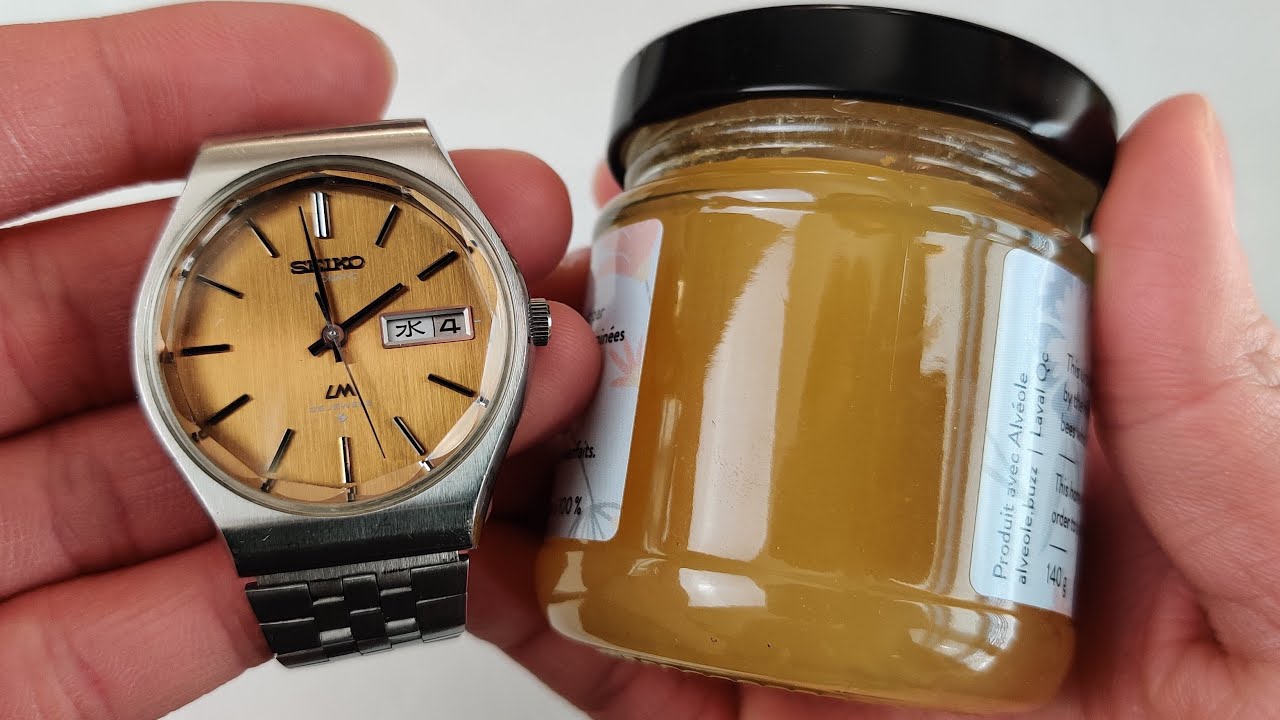 The Seiko Watch with a Honey-Gold Dial (5606-8100 Lordmatic) - YouTube