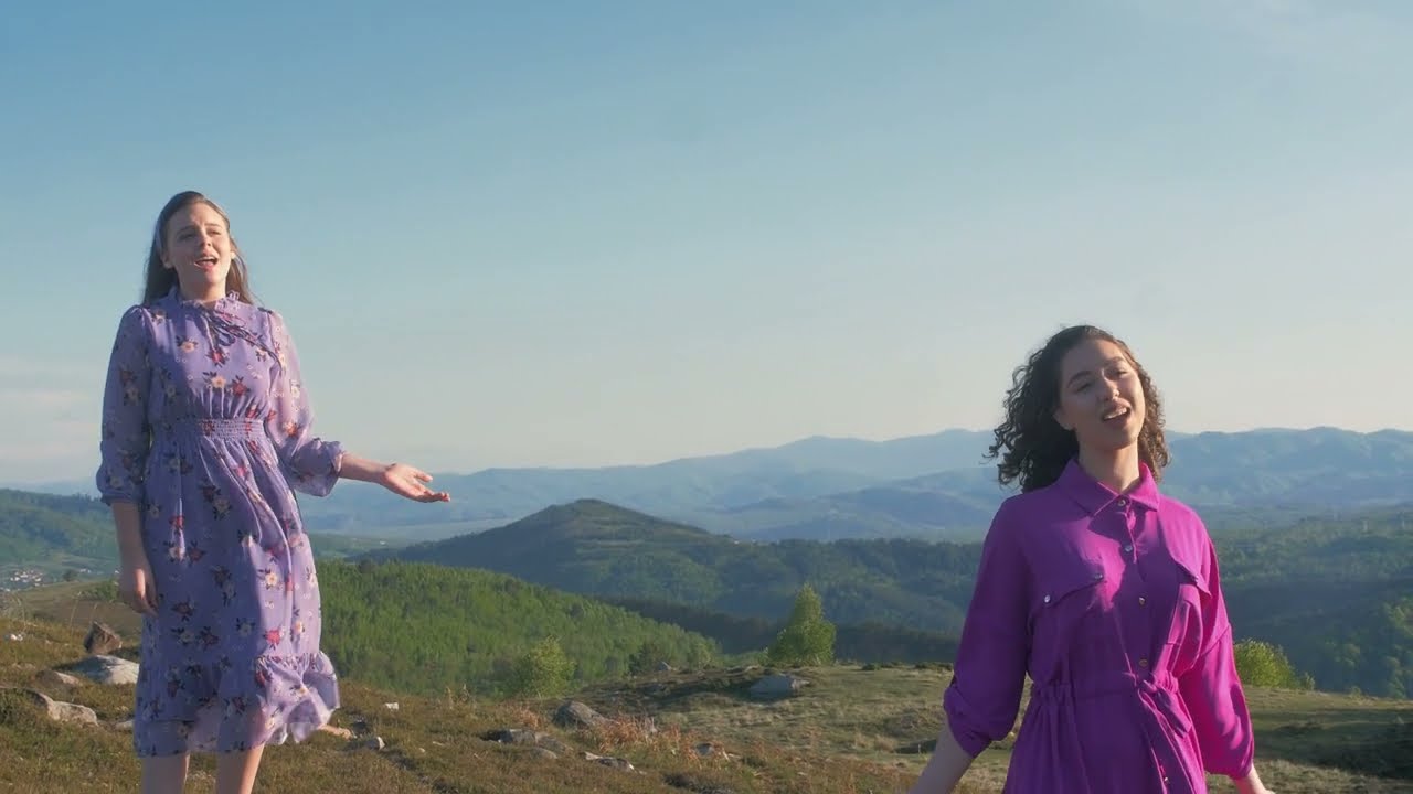 La Golgota SUS PE CALVAR - AMINA ARIANA PETECUTA SI GIULIA COJOCARIU