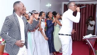 UBURYO YESU ANKUNDA by Eloge Irambona (Acoustic Version  LYRICS)