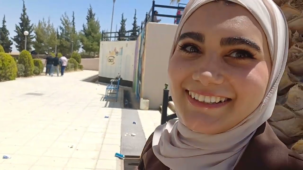 تخرج المهندسه فنون غسان عياصره من جامعة مؤته