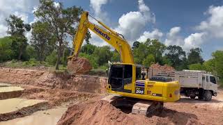 Komatsu Pc200ce Loading to Dumptruck