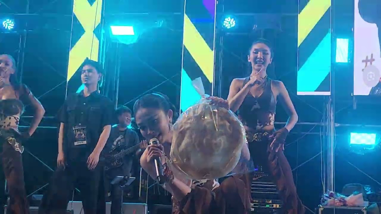 ลืมฮูดซิบ - #แอนอรดี แสดงสด วัดโคกขาม #สมุทรสาคร