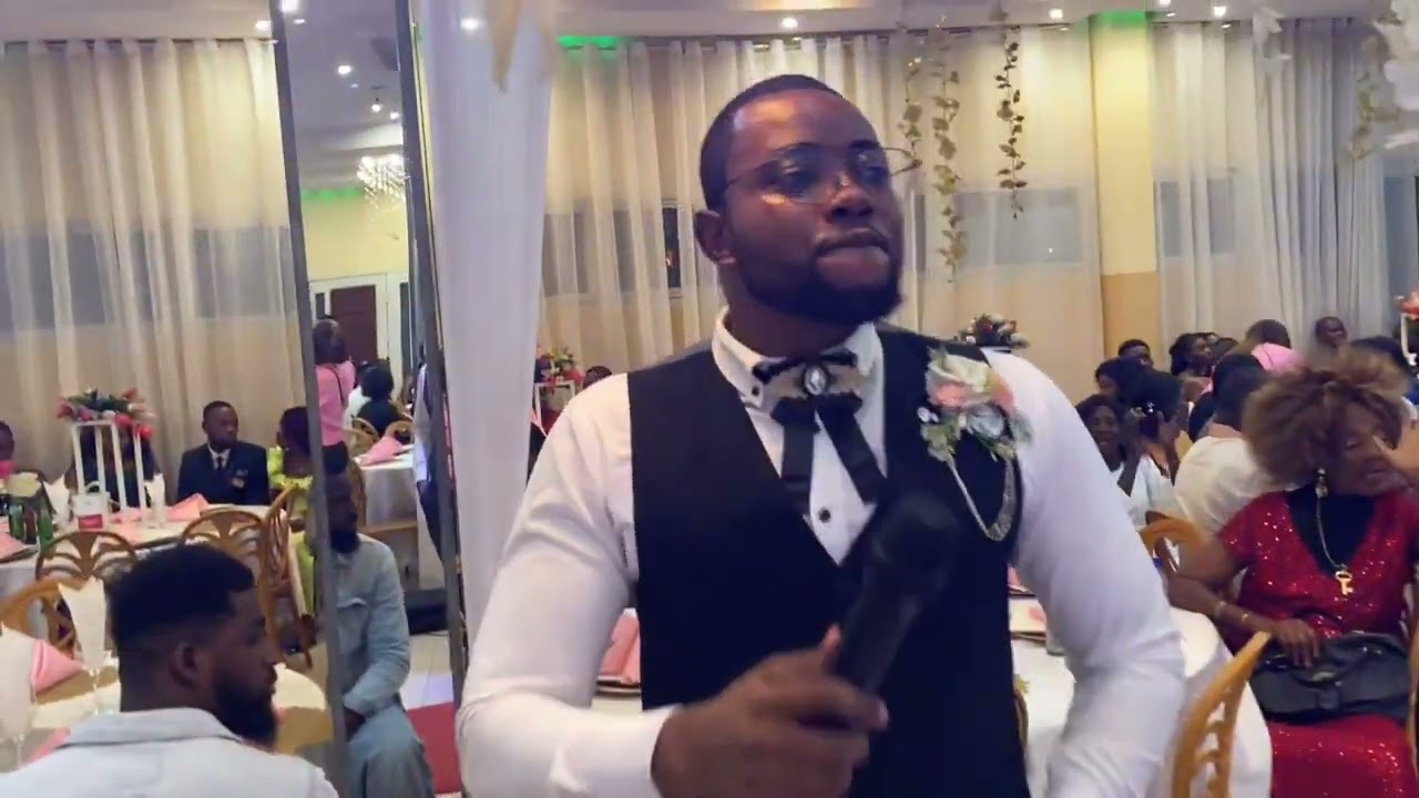 🌺💐🦚 Chris kabuya mc in mariage religieux keren et Arnold mununu, quelle présentation magnifique.