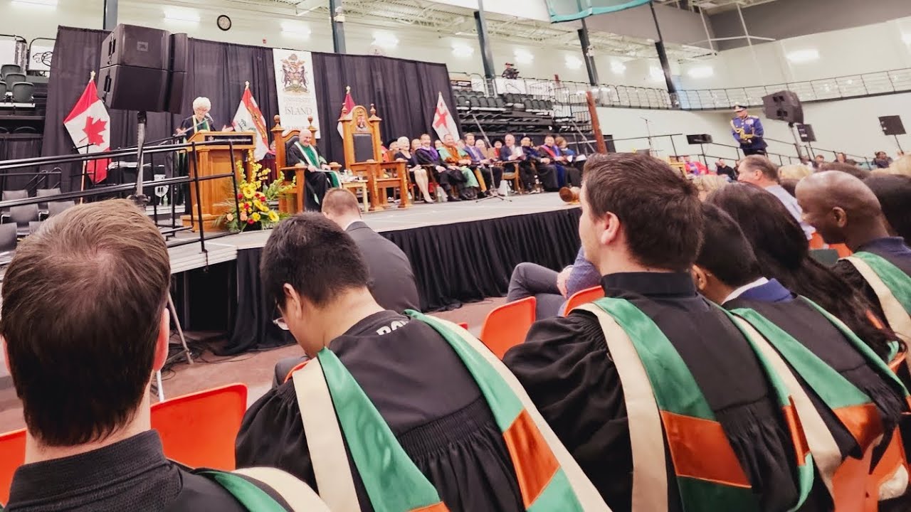 Convocation Day In Canada - YouTube