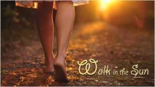 Walk in the Sun - Carefree and cheerful music for childrens videos: Royalty-free music