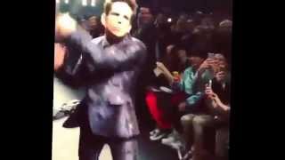 Fashion Week Paris Derek Zoolander took phone , Valentino show