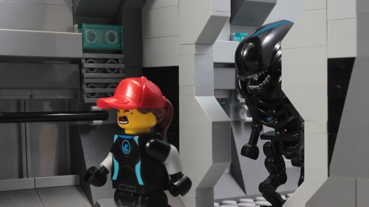 Kane's fateful first contact with a Xenomorph egg in Alien built from LEGO  - The Brothers Brick