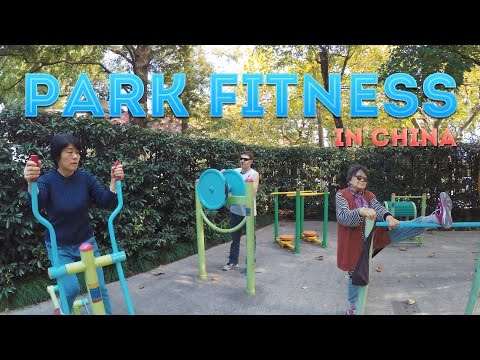 DONNIE DOES | Chinese Park Work Out