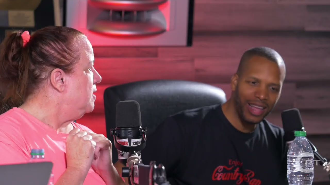 Sleduj EMINEM Was Discovered By: WENDY DAY Before DR DRE Signed Him! (MUST WATCH) na YouTube Sleduj EMINEM Was Discovered By: WENDY DAY Before DR DRE Signed Him! (MUST WATCH) na YouTube