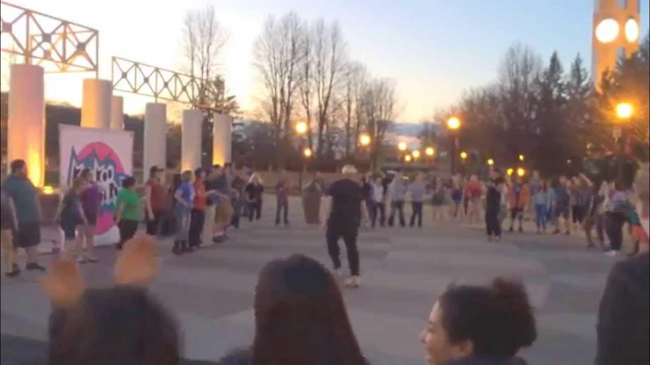 Koo Koo Kanga Roo Shake Yo' Foot Koo Koo Kanga Roo - "Shake Yo Foot" at Saint Mary's University - YouTube