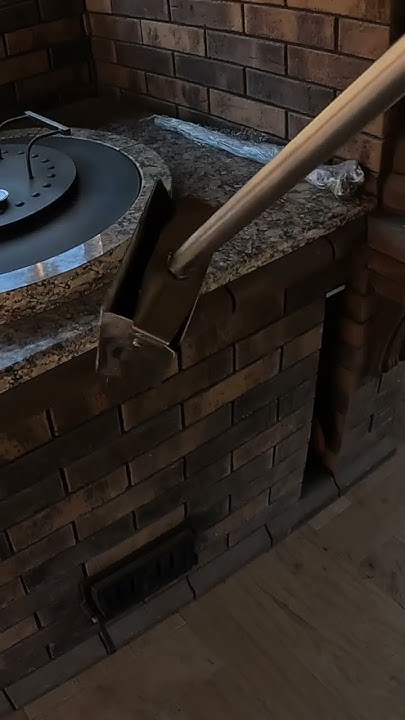 Сделали для заказчика удобный совок из нержавейки - YouTube