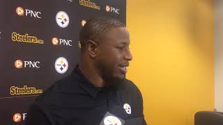 Steelers unveil LB Jon Bostic