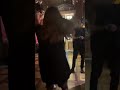 #BarbaradUrso balla scatenata in un locale durante una festa di compleanno: ma che gonna cortissima!