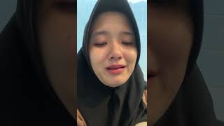 Deschah Desi Chahyati  sedang live sekarang!