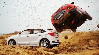 Centy Toys Car Crash Compilations | Ultimate Car Crashes | Car Crashing  Videos | Auto Legends screenshot 4