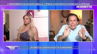 🌀Giucas Casella ipnotizza Francesca Cipriani invadendola di mosquitos 🌀
