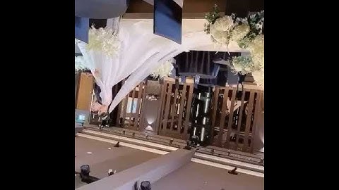 Mẫu Váy Cưới Cổ Vuông: Sự Lựa Chọn Hoàn Hảo Cho Cô Dâu Hiện Đại