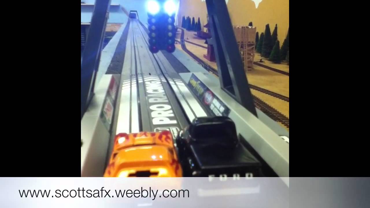HO Slot Car Drag Racing / Auto World Pro Racing Dragstrip YouTube