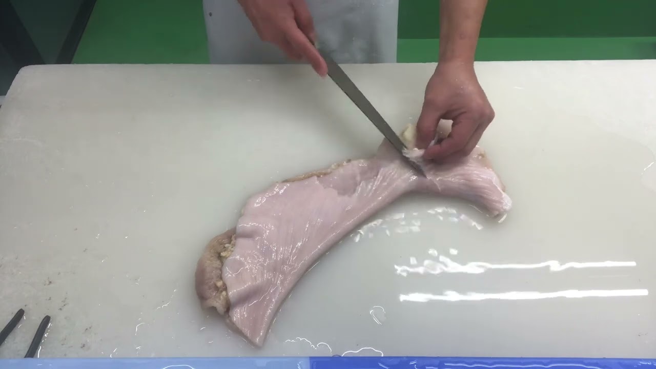 国産牛　上ミノ皮むき