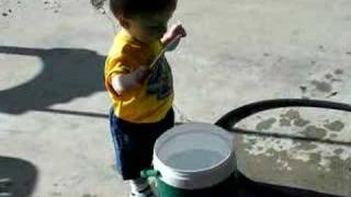 connor splashing