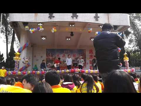 2013 東吳歲末年歡 Y Two(楊顯斌 & 楊曼寧)-回不去 CUT (131228. )