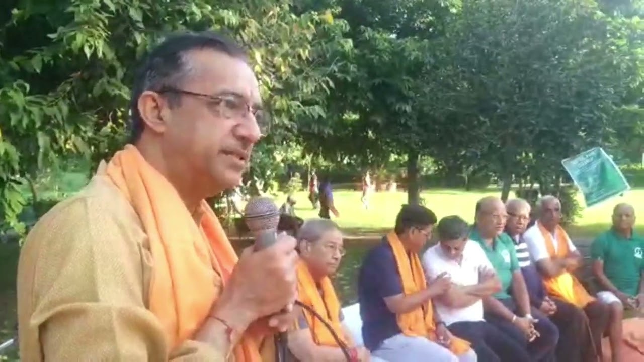 IAS Naresh Kumar thakral ji at Central park yog Kendra