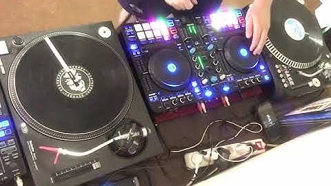 Ron Koss - Mixars Primo + mini innofader plus scratching  test