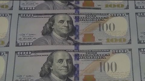 Consumer sentiment plummets to second lowest