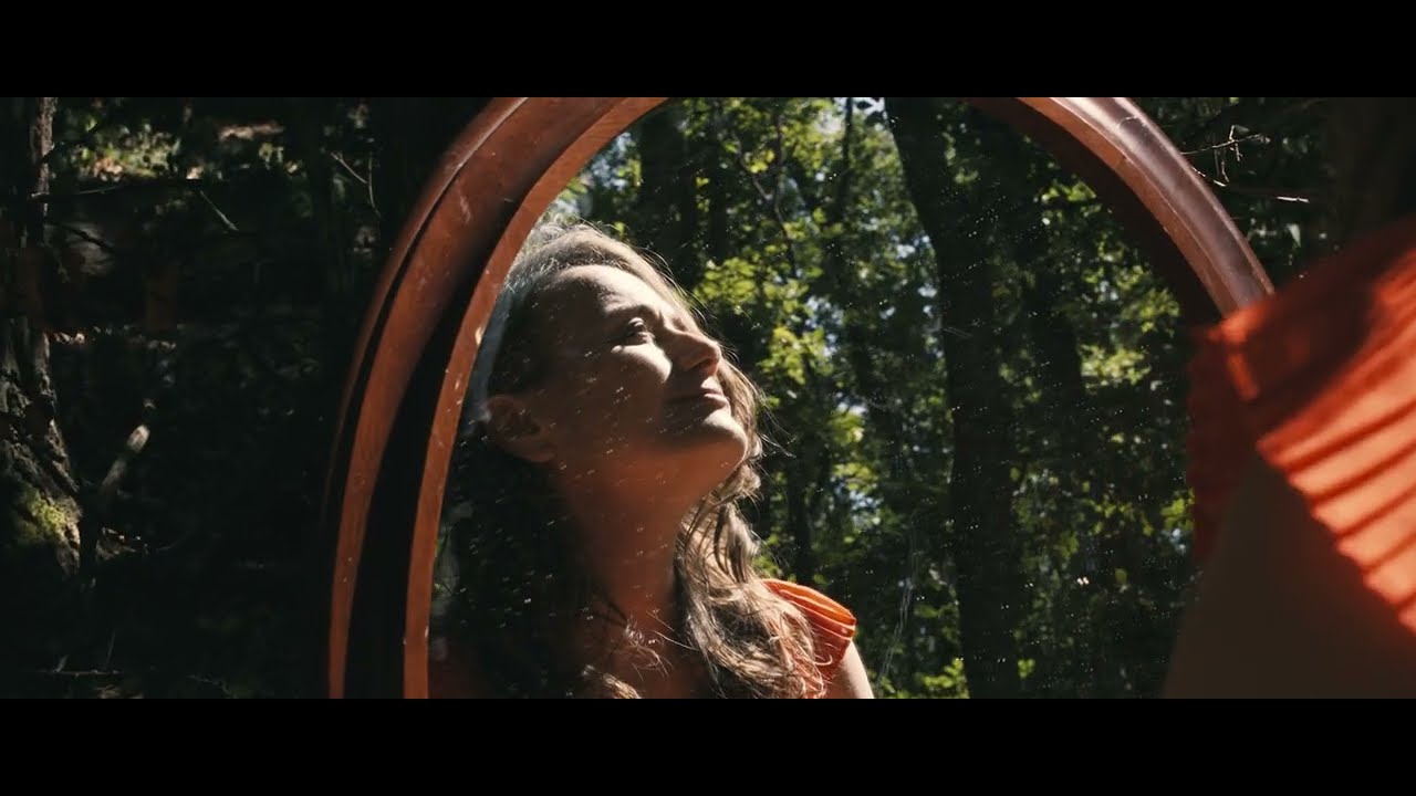 Guarda While Love Returns- Jemma su YouTube Guarda While Love Returns- Jemma su YouTube