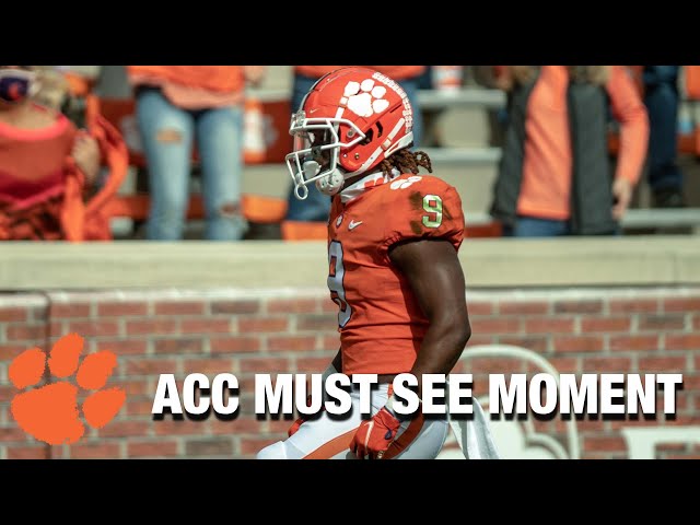 Clemson's Travis Etienne Breaks FBS Record On D.J. Uiagalelei's First Pass TD | ACC Must See Moment class=