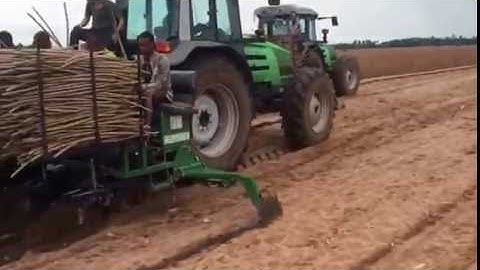 CASSAVA PLANTER PLANTI CENTER - AFRICA