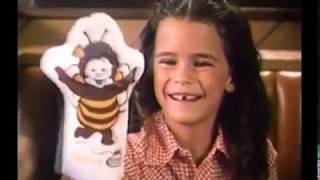 Burger Queen - Queenie Bee Free Prizes Commercial - 1980