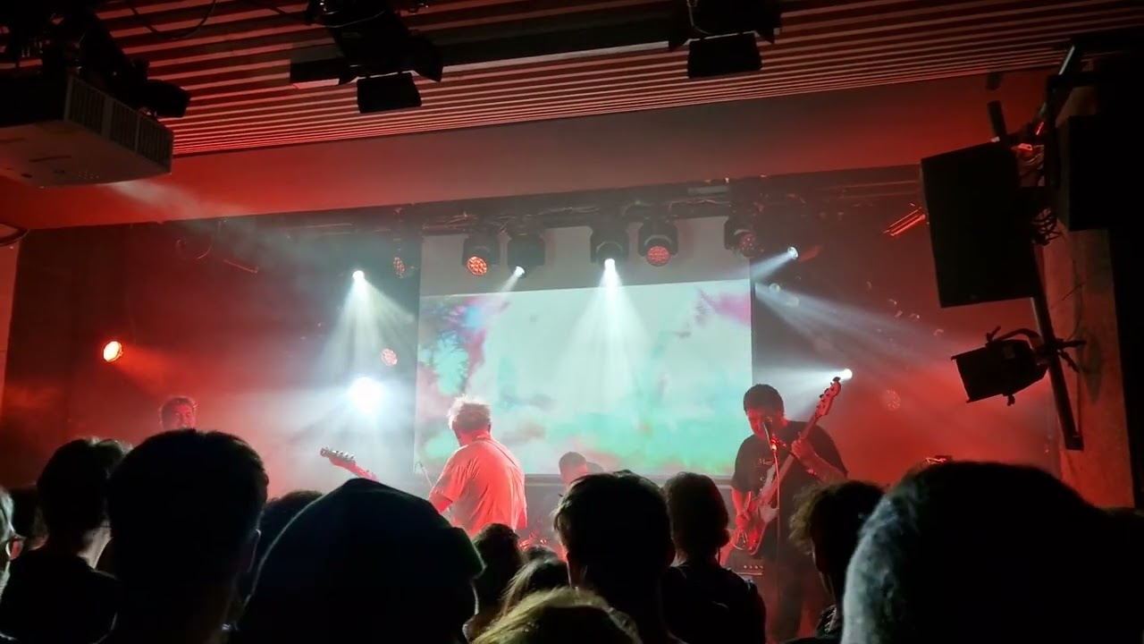 bdrmm - 'Gush' (Live)