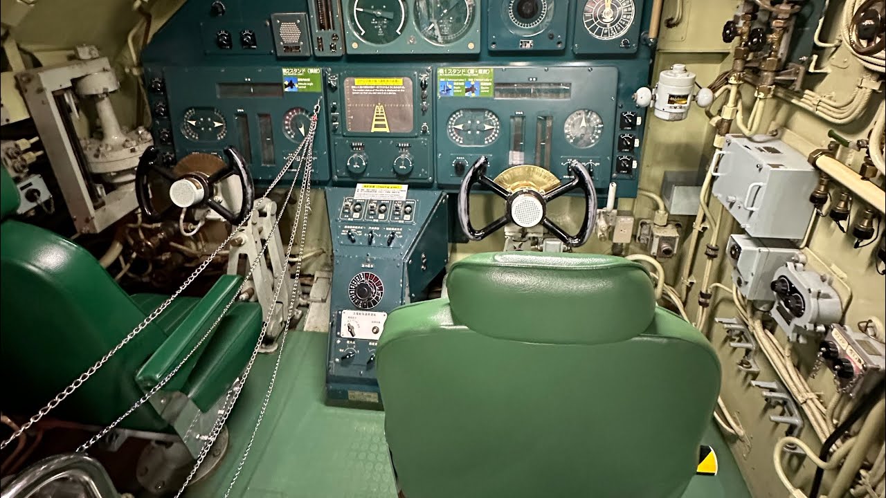 てつのくじら館・潜水艦あきしお乗船？ - YouTube
