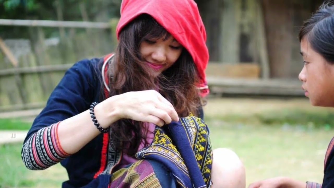 Laos Costumes of various tribes in Laos(Miss Laos)