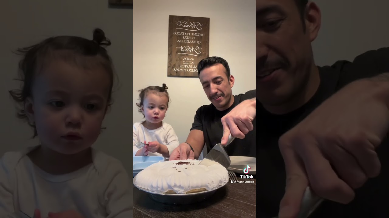 Nations Giant Hamburger Chocolate Cream Pie Review