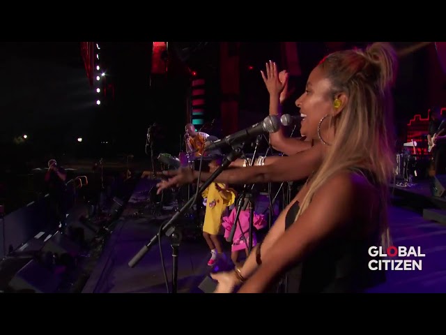 Stevie Wonder & Pharrell Williams ~ Happy (Live)| Global Citizen 2017 | Part 12