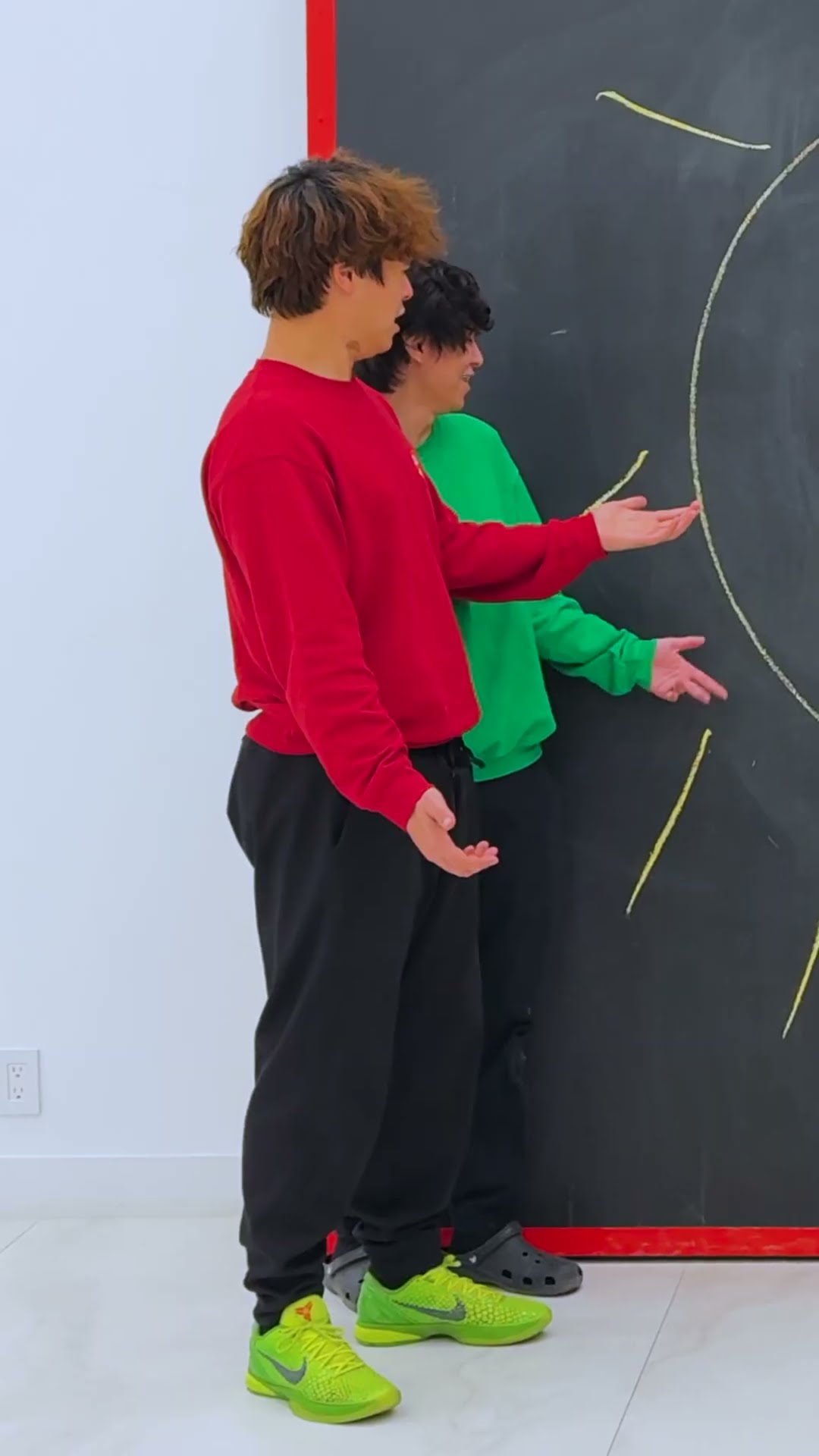 Can You Draw The Perfect Star?