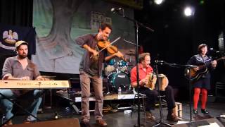 The Savoy Family Band - "Two Step De Voyageur" chords