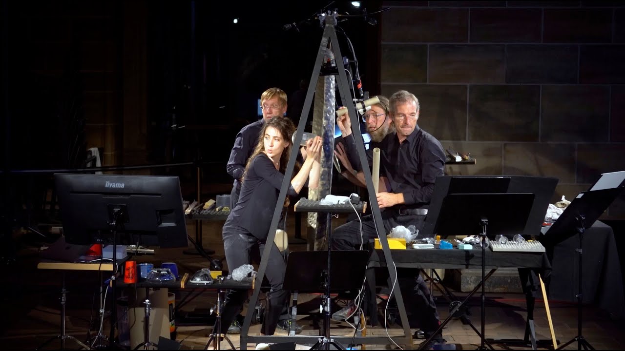 Karlheinz Stockhausen - MIKROPHONIE I