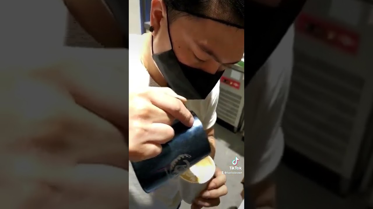 Rabbit Latte art tutorial. 