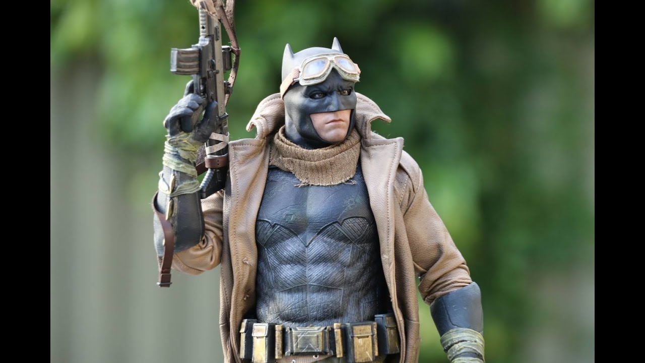 hot toys knightmare batman